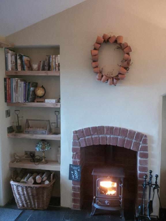 The Potting Shed Apartment Little Torrington ภายนอก รูปภาพ