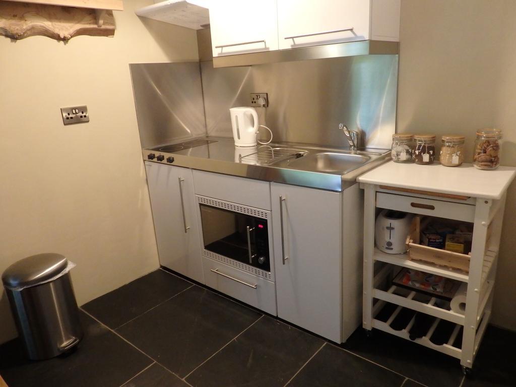 The Potting Shed Apartment Little Torrington ภายนอก รูปภาพ